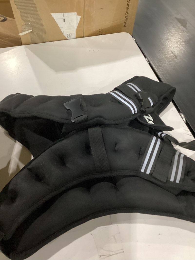 Condition photo showing Good Condition for zelus weighted vest, 6lb/8lb/12lb/16lb/20lb/25lb/30lb weight vest with reflective stripe for workout, strength training, running, fitness, muscle building, weight loss, weightlifting 30lb black