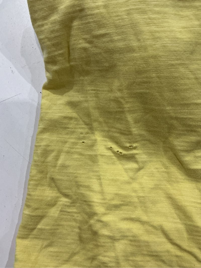 Condition photo showing As Is for tommy bahama essential t-shirt for men, short sleeve, round neck, elastic, for sleeping or resting | daily t-shirt for sleep and rest, light and comfortable, casual shirt for men, perfect for wearing in layers