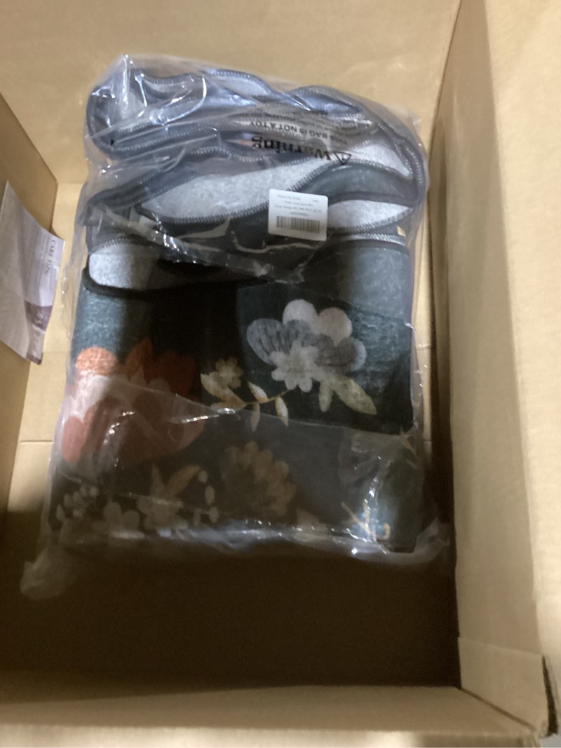 Condition photo showing Good Condition for 3x12ft Long Hallway Runner Rug - Non Slip Washable Floral Floor Runner for Kitchen Entryway Bathroom?Boho Low Pile Thin Rubber Backed Scalloped Carpet Runner (Black, 3x12) Black 3' x 12' (Runner)