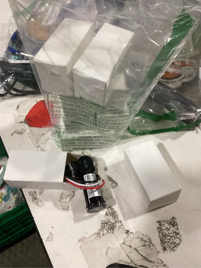 Condition photo showing Good Condition for 10 pack dusk to dawn/day night sensor, photoelectric switch, photo cell sensor, 110v/120v/220v/240v input, ul listed, ip65 water-resistant, photocell for outdoor light (10)