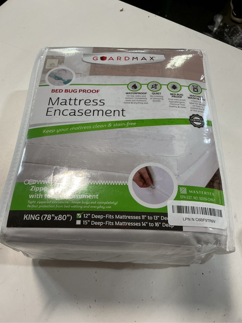 Condition photo showing New/Like New for guardmax jersey knitted king zippered mattress encasement - waterproof & bed bug proof mattress protector - comfortable, soft, and noiseless zippered bedding - dust mite proof (78 x 80 x 12) king - 12" deep 1 - white