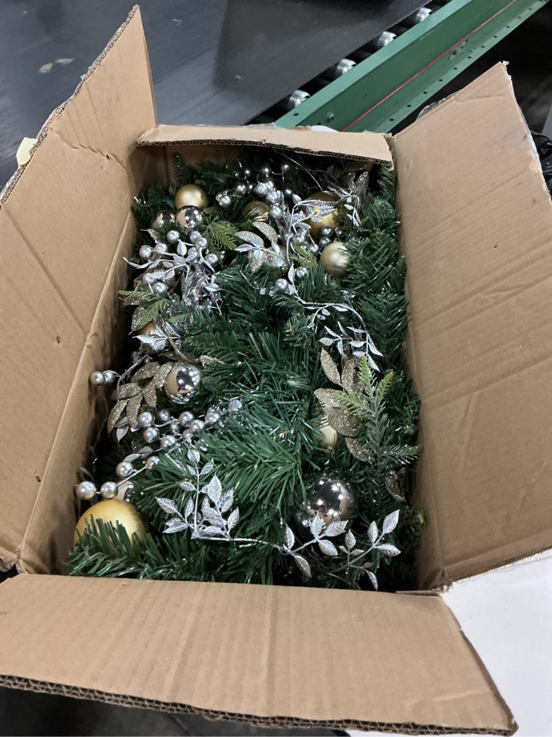 Condition photo showing Good Condition for puleo international 26" battery-operated pre-lit decorated artificial wreath