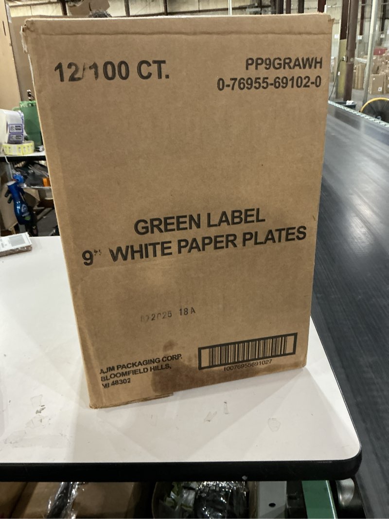Condition photo showing New/Like New for AJM Packaging - AJMPP9GRAWH Corporation PP9GRAWH Paper Plates, 9" Diameter, White, 12 Packs of 100 (Case of 1200)