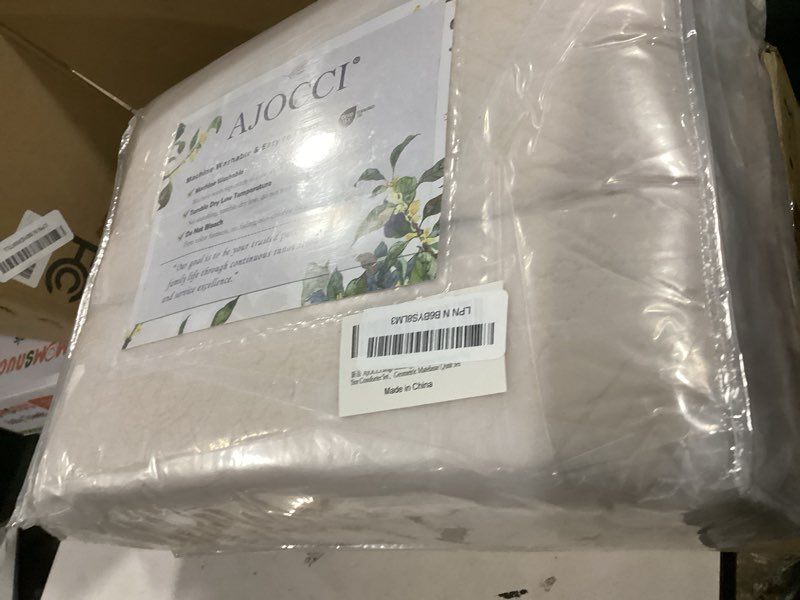 Condition photo showing Good Condition for beige quilt set?cotton california king size comforter set?geometric matelasse bedding (118”*106”) with 2 pillow shams?soft cotton quilt solid color lightweight bedspread all seasons 3 piece 03-1 beige california king(118"x106")