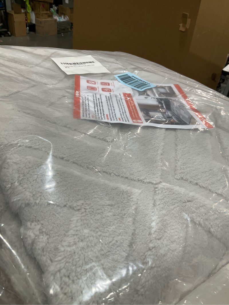Condition photo showing Good Condition for area rug 5x8,washable area rugs with non-slip tpe backing design,fluffy soft feeling, high traffic,durable,easy to clean area rug for bedroom,living room,home office,grey grey 5' x 8' (rectangular)