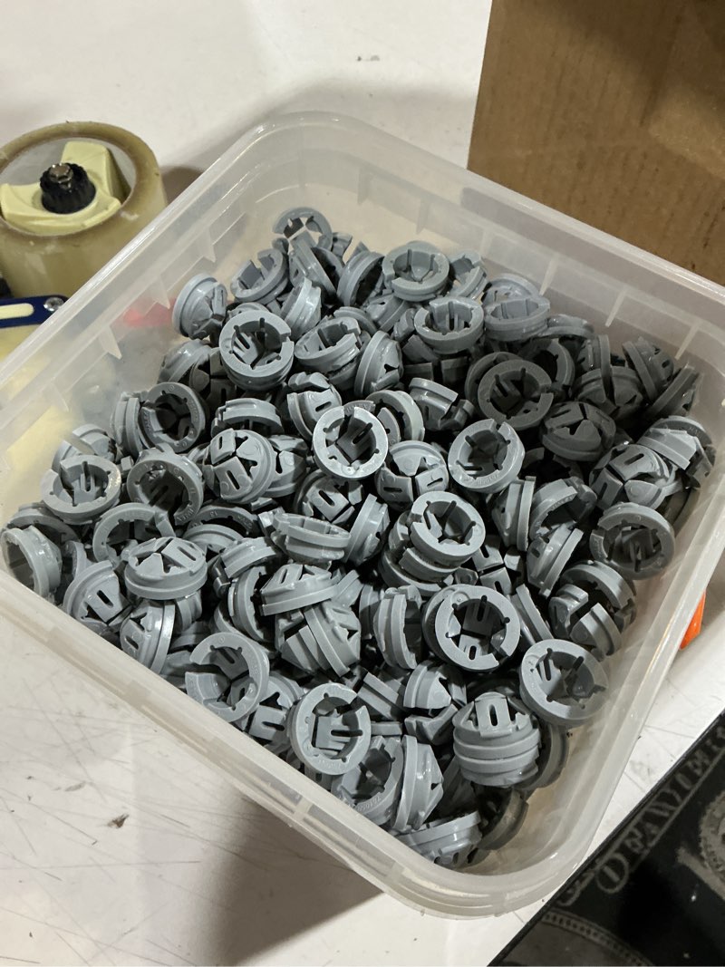 Condition photo showing Good Condition for halex – 3/8 inch – ½ inch knockout non-metallic push in connector – 75105xlb– 1000 per box – gray