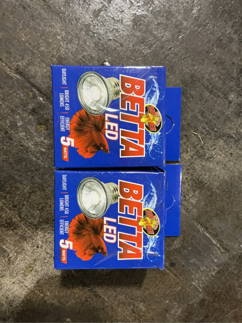 Condition photo showing New/Like New for ((BIDDING ON 2))Zoo Med Betta LED Daylight Lamp