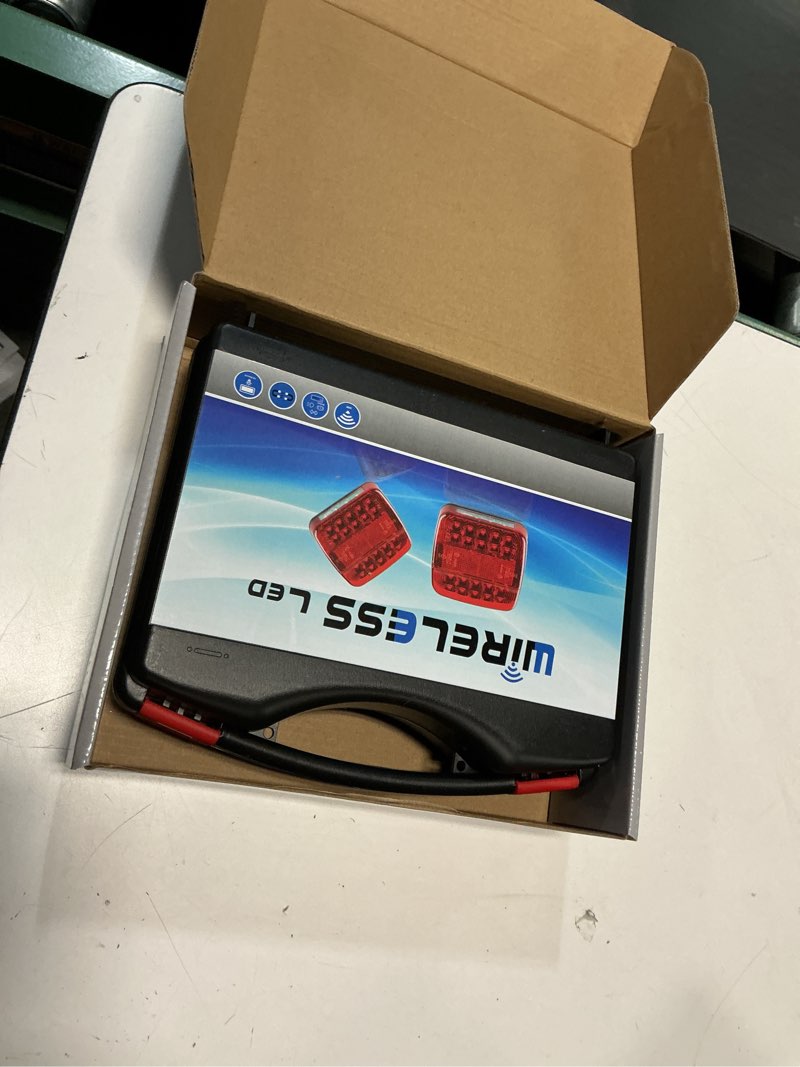 https://lotting-media.assets.bidfta.com/lotting_82e67b4b-2334-43a0-a4bd-2643ce86dd1d