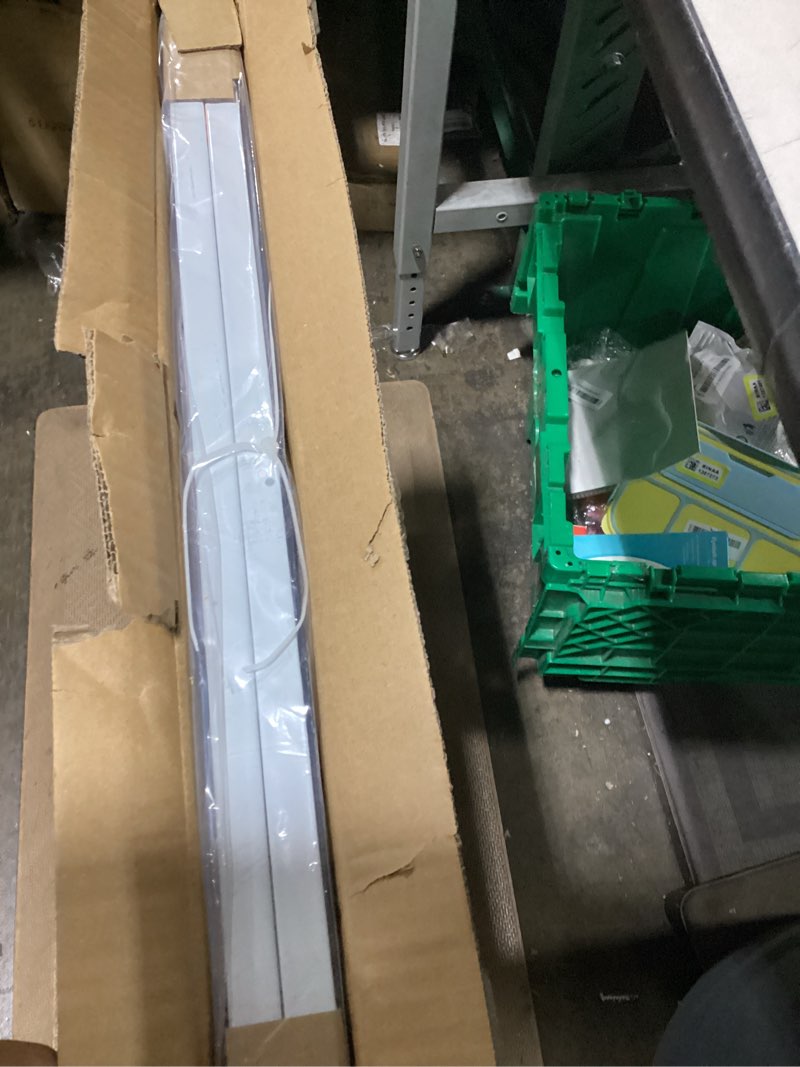 Condition photo showing New/Like New for regalo 2-in-1 extra wide stairway and hallway walk throughbaby safety gate, hardware mounting, white 24"x40.5"x28.5"(pack of 1) white 24-40.5"w x 28.75"h