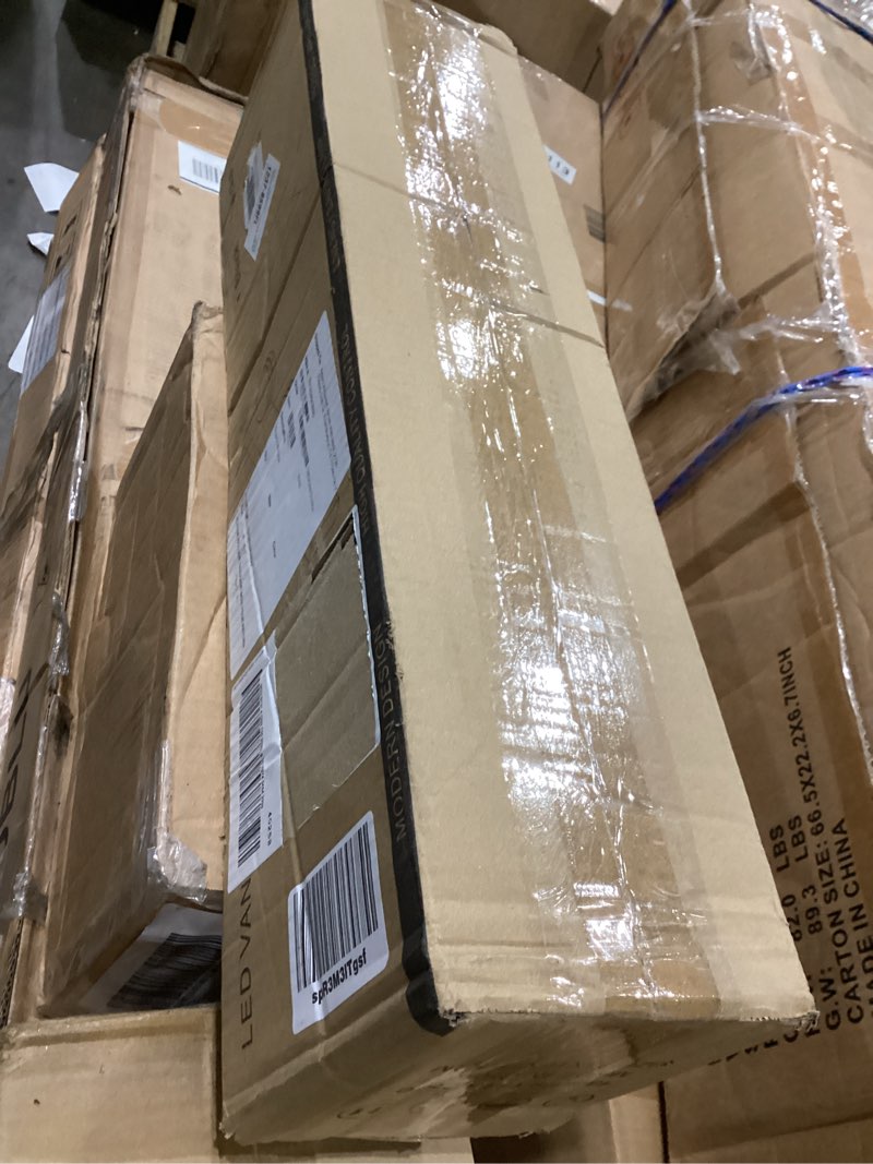 https://lotting-media.assets.bidfta.com/lotting_82eeae8f-9292-48bf-bec0-ecc58d903cbc