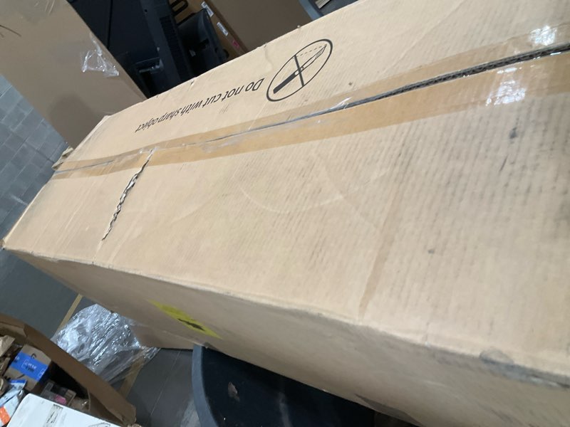 Heat pump cooling and heating split system 