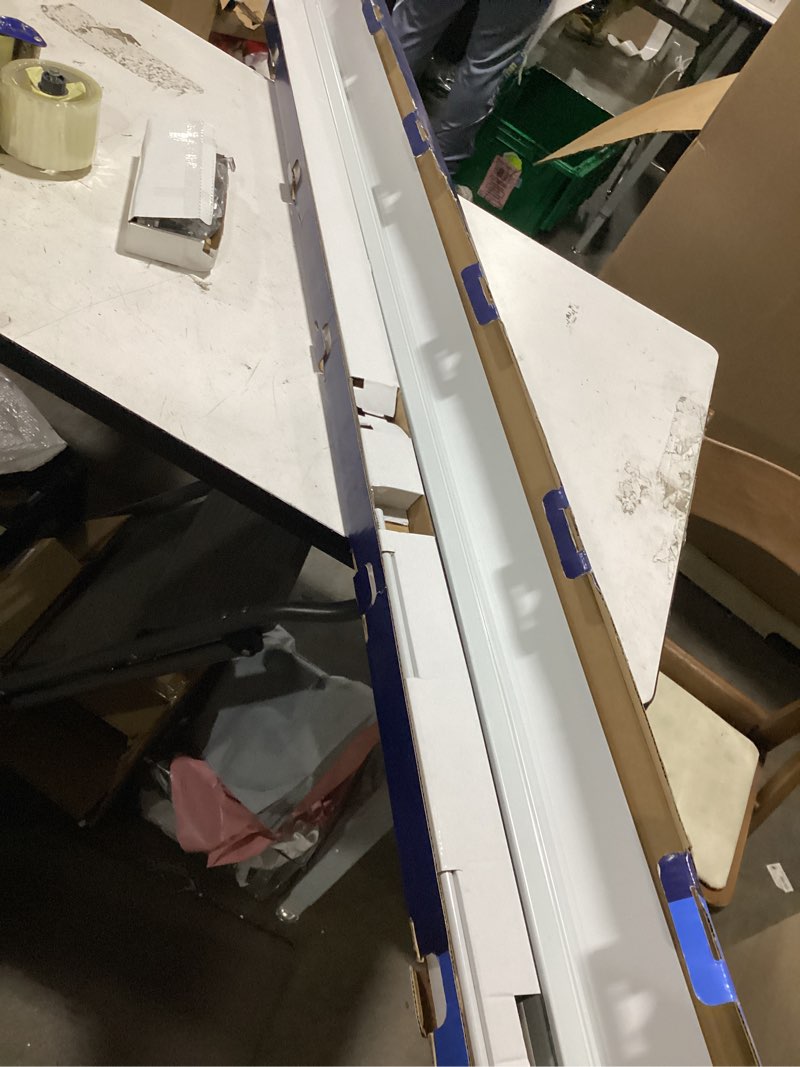 Condition photo showing Good Condition for Untitled Item