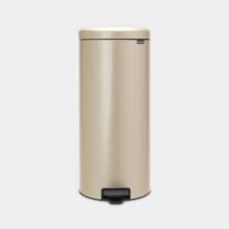 reallnaive 30l/8gal gold step trash can with 100 garbage bags metallic gold brass lidded step kitche