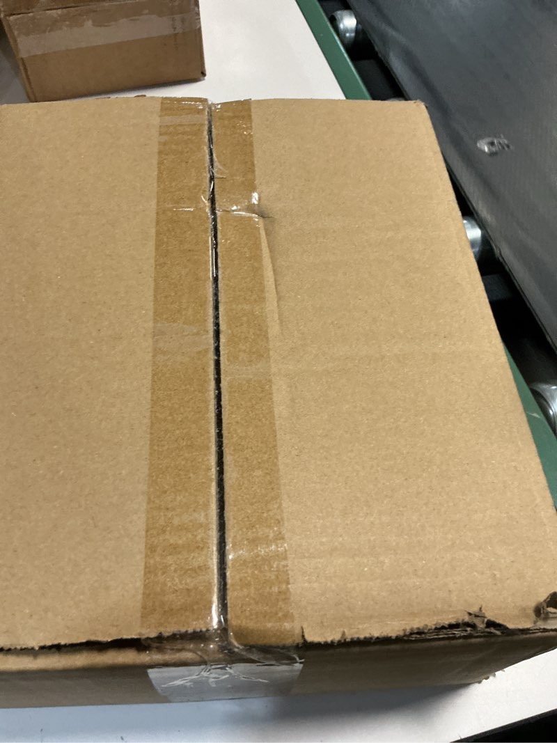 Condition photo showing New/Like New for PACEARTH Weighted Vest,6lb/8lb/10lb/12lb/16lb/20lb/25lb/30lb Weight Vest with Reflective Stripe, Body Weight Vests for Women, Men, Weight Loss Workout, Strength Training, Running, Walking, Jogging 10 LB Black