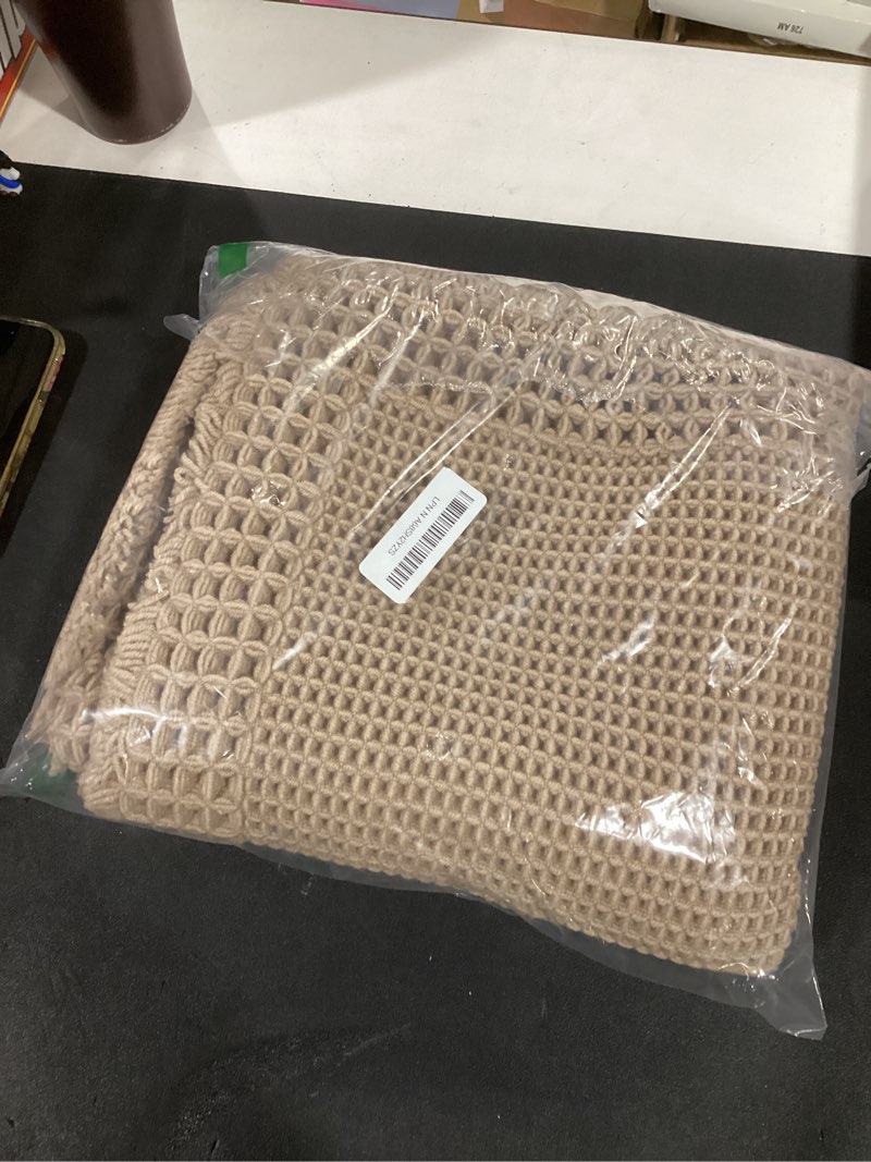 Condition photo showing Good Condition for RESARE Waffle Bathroom Runner Rugs, Super Absorbent Bath Mat Non Slip Washable Quick Dry, Upgraded Ultra Soft Boho Bath Rugs with Tassels for Hallway Bedroom Laundry Room, 2'x6'(24"x72"), Brown 2'x6' Brown