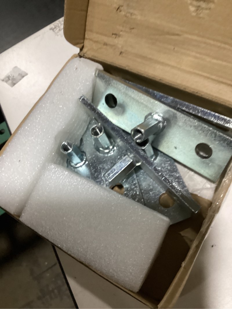 Condition photo showing Good Condition for heneng 8 Pcs Ceiling Flange Hanger Plate for 3/8"-16 Threaded Rod, 7/32" Thick, 1/2" Bolt Hole