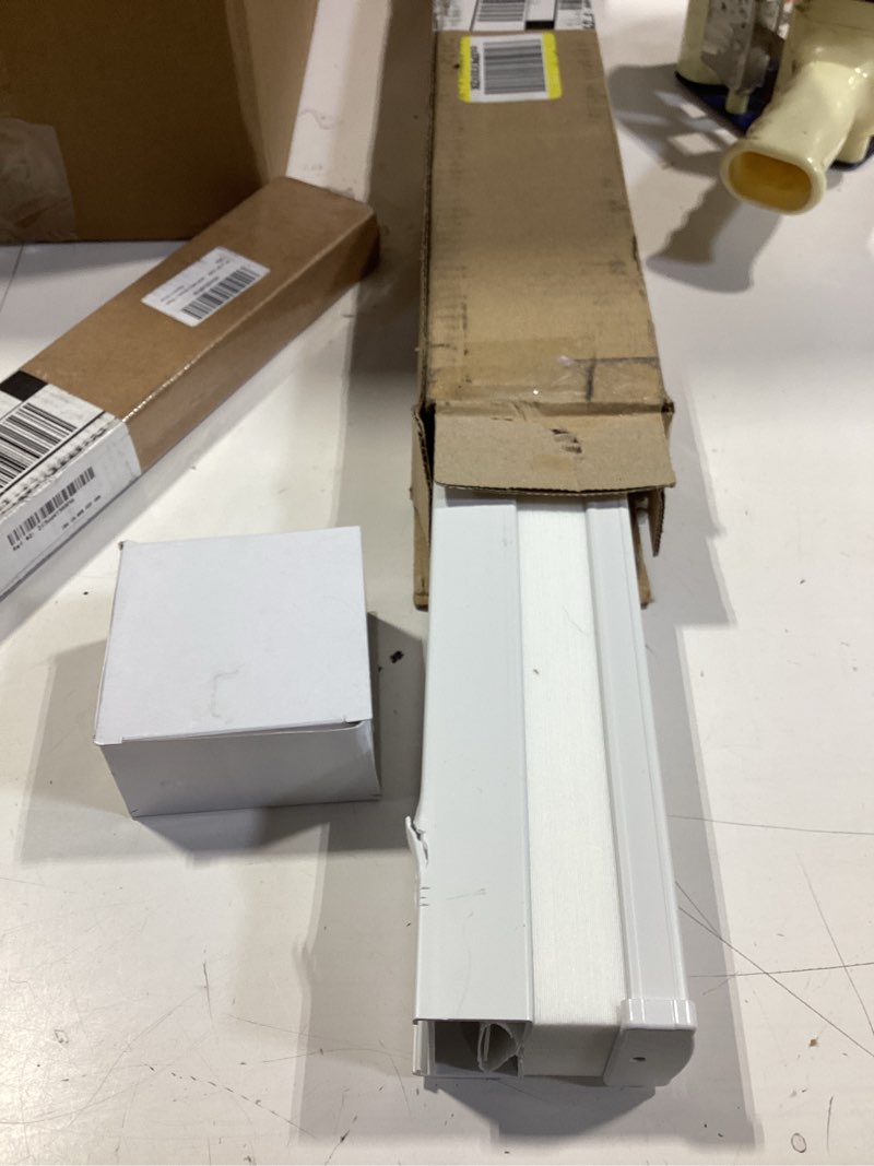 Condition photo showing Good Condition for blindsavenue cellular honeycomb cordless polyester shade, 9/16" single cell, light filtering, white, size: 35" w x 48" h white 35"w x 48"h