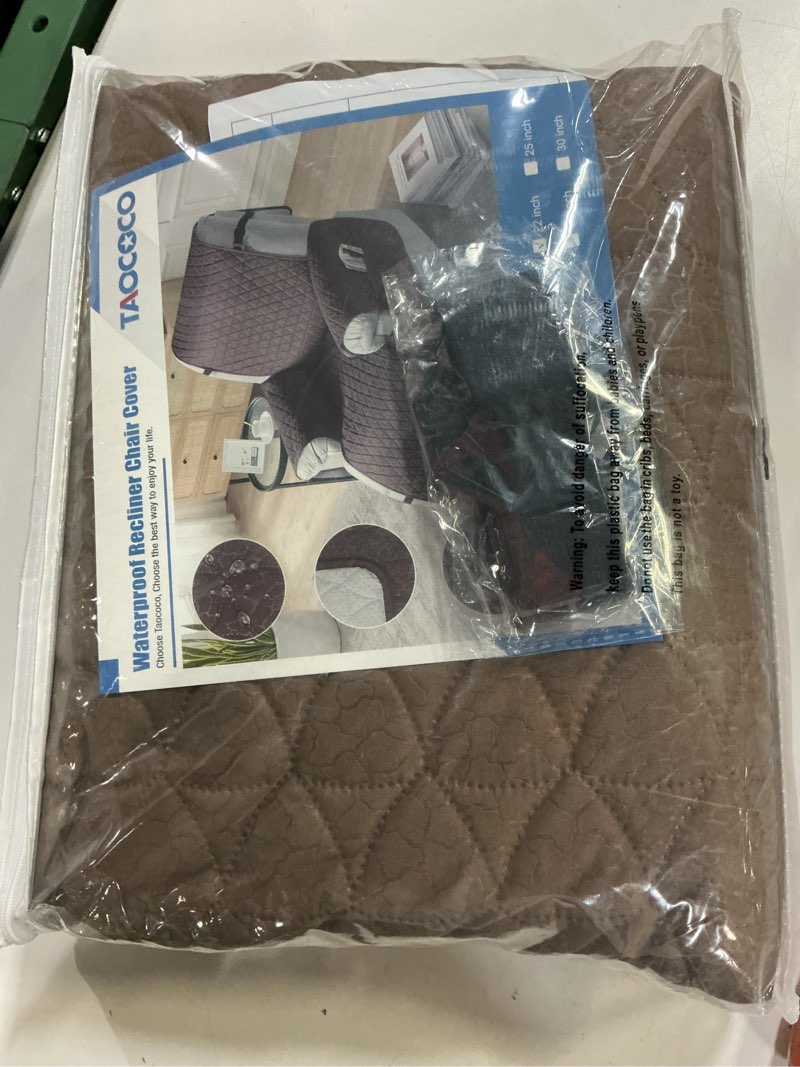 Condition photo showing New/Like New for taococo 100% waterproof recliner cover - recliner cover with non-slip granule, recliner chair covers with elastic band, recliner chair covers for reclining chair(brown, small-22'') brown small-22''
