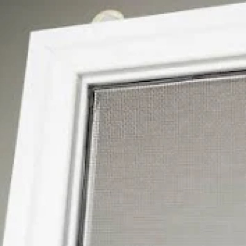  Rite screen  white 30”x80”