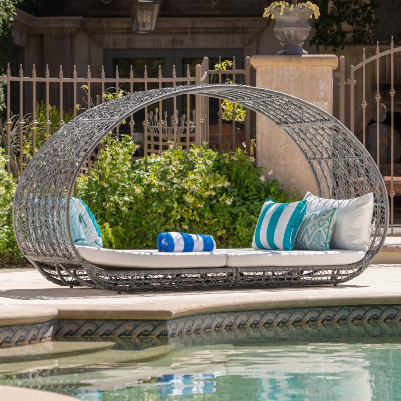 (Incomplete box 1 of 2) Lavina 91.25'' High-Density Polyethylene (HDPE) Wicker Outdoor Patio Daybed