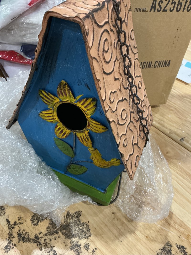 Condition photo showing Good Condition for glitzhome hanging birdhouse with 3d flowers – washed blue distressed