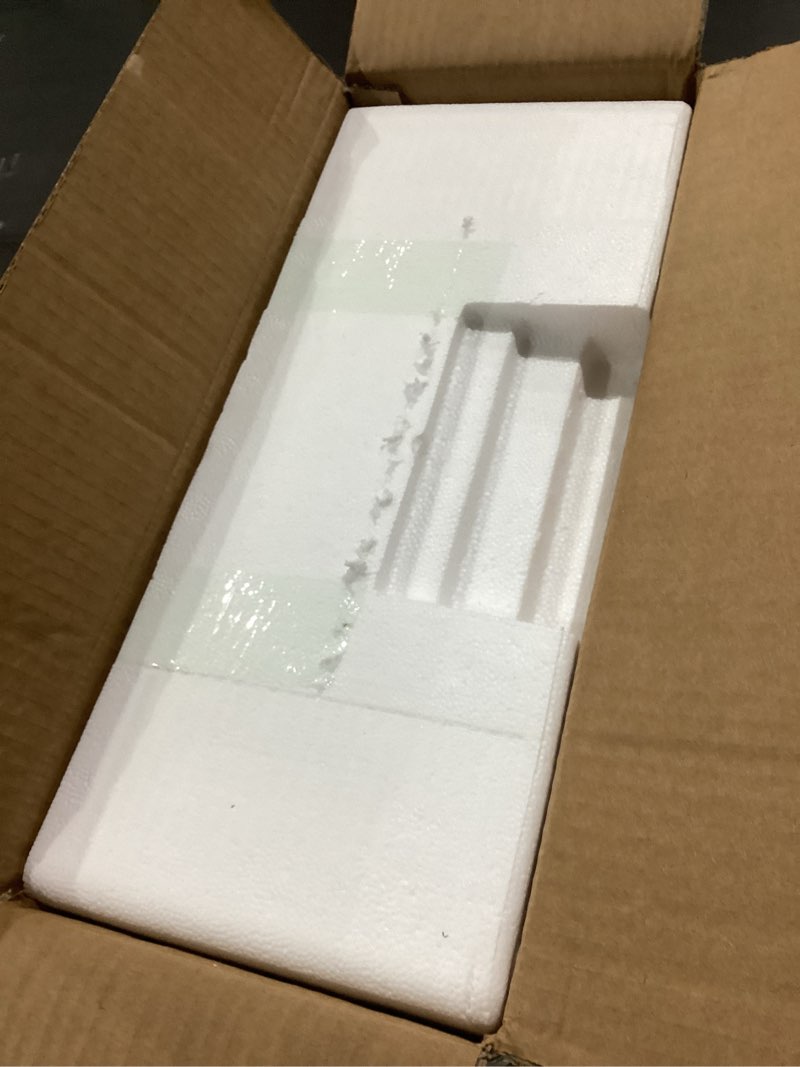 Condition photo showing Good Condition for MALACASA Casserole Dishes for Oven, Porcelain Baking Dishes, Ceramic Bakeware Sets of 4, Rectangular Lasagna Pans Deep with Handles for Baking Cake Kitchen, White (9.4"/11.1"/12.2"/14.7"), Series White Set of 4-Rectangular