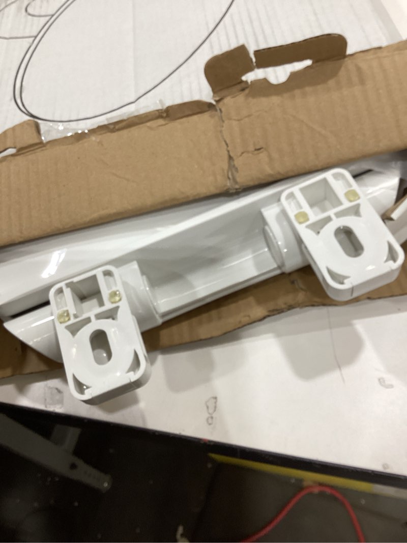 Condition photo showing As Is for Round Toilet Seat, Standard 16.5” Slow/Soft Close Round Toilet Seat for Round Toilets, No-Slam Quiet-Close Lid, Easy-to-Install, White, Durable Never-Loosen Design White Round(Standard)