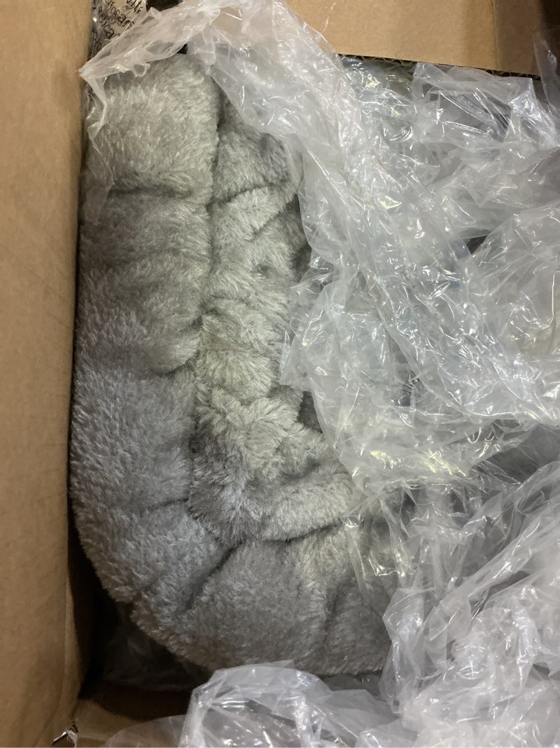 Condition photo showing New/Like New for taoqimiao cat tree, 32.2-inch cat tower for indoors cats, cat condo with large cat perch, spacious cat cave, scratching posts for small and medium cats, light gray ms043w m light gray