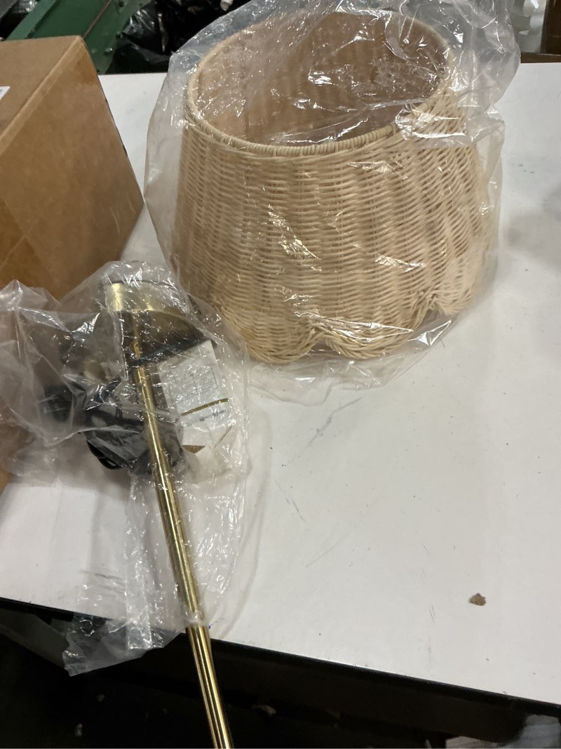 Condition photo showing Good Condition for Premium Scalloped Rattan Shade Table Lamp, Small Brass Gold Table Lamps for Nightstand, Gold Small Bedside Table Lamp with E26 Bulb, Boho Wicker Lamp for Bedroom (Straight Rod)