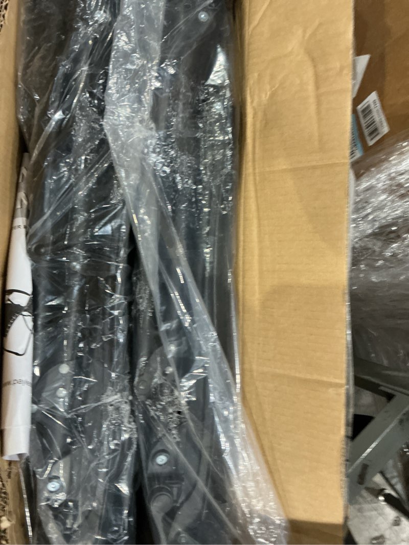 Condition photo showing New/Like New for dc-h096 black chair