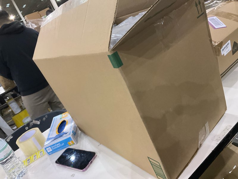 Condition photo showing Good Condition for Secgo California King Quilt Size - 100% Cotton Oversized California Comforter Set Bedding Sets (120 * 110 Inch) with 2 Pillow Shams, Patchwork Reversible Lightweight Bedspread California King(120"x110") A-nocturne