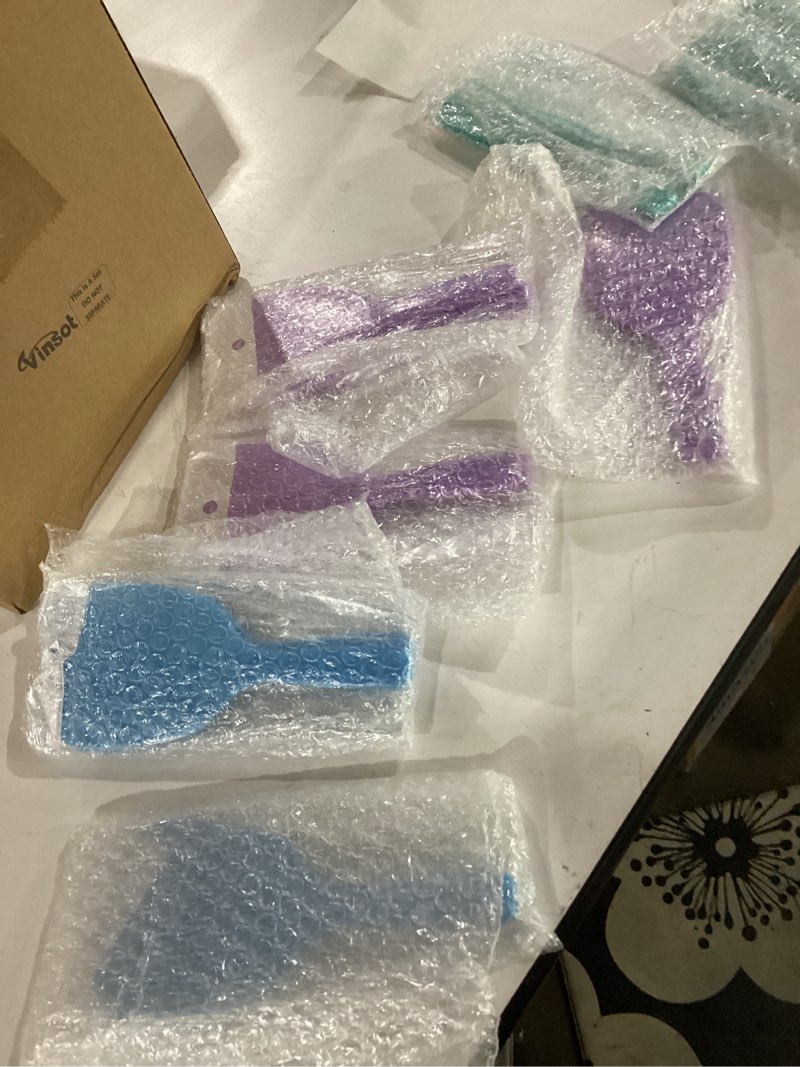 Condition photo showing Good Condition for vinsot 50 pcs handheld mirror bulk small plastic hand mirrors with handle portable makeup mirror for salon clients party favors gifts travel camping home use, 3.15" x 7.09" (6 colors) 6 colors 50