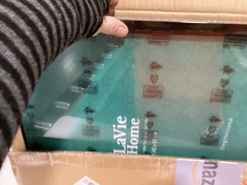Condition photo showing Good Condition for LaVie Home 17x23 Picture Frame for Wall Display, 17x23 Black Picture Frame with HD Plexiglas, 17 x 23 Poster Frame 1 Pack, Display Frame for Vertical or Horizontal, Classic Collection