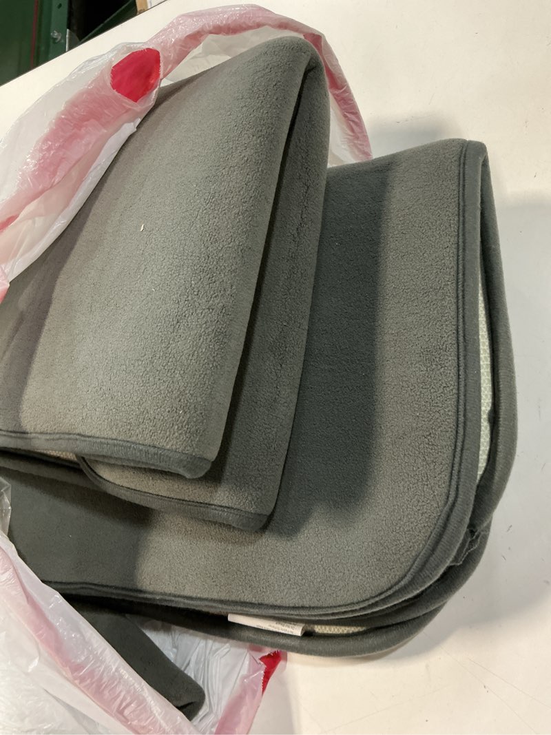 Condition photo showing Good Condition for madeals memory foam bathroom toilet rug set 4 piece with toilet lid cover and tank covers carbon gray 4 piece ---20"x 32"/contour/lid cover/tank cover dary gray