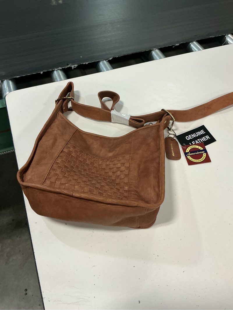 Condition photo showing Good Condition for gal emma leather shoulder bag