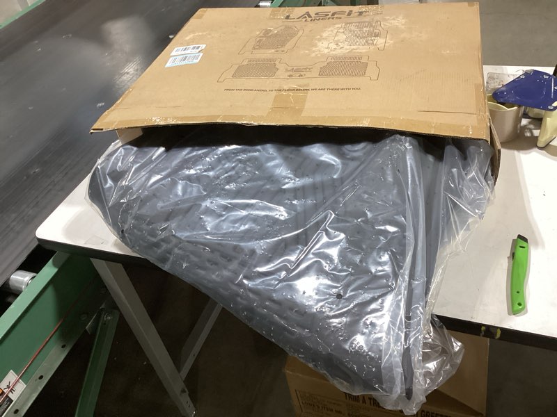 Condition photo showing Good Condition for LASFIT Floor Mats for Toyota Tacoma 2024 2025 2026 Double Cab Auto Tran (Not fit Hybrid) All Weather Floor Liner for Tacoma TRD/SR/SR5/limited TPE Custom Fit Car Mats Front&Rear 2 Row Mats 2024-2026|Tacoma DoubleCab Auto|Floor Mats