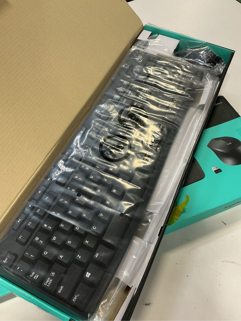 Condition photo showing Good Condition for Logitech MK345 Wireless Combo with Full-Size Keyboard and Right-Handed Mouse -