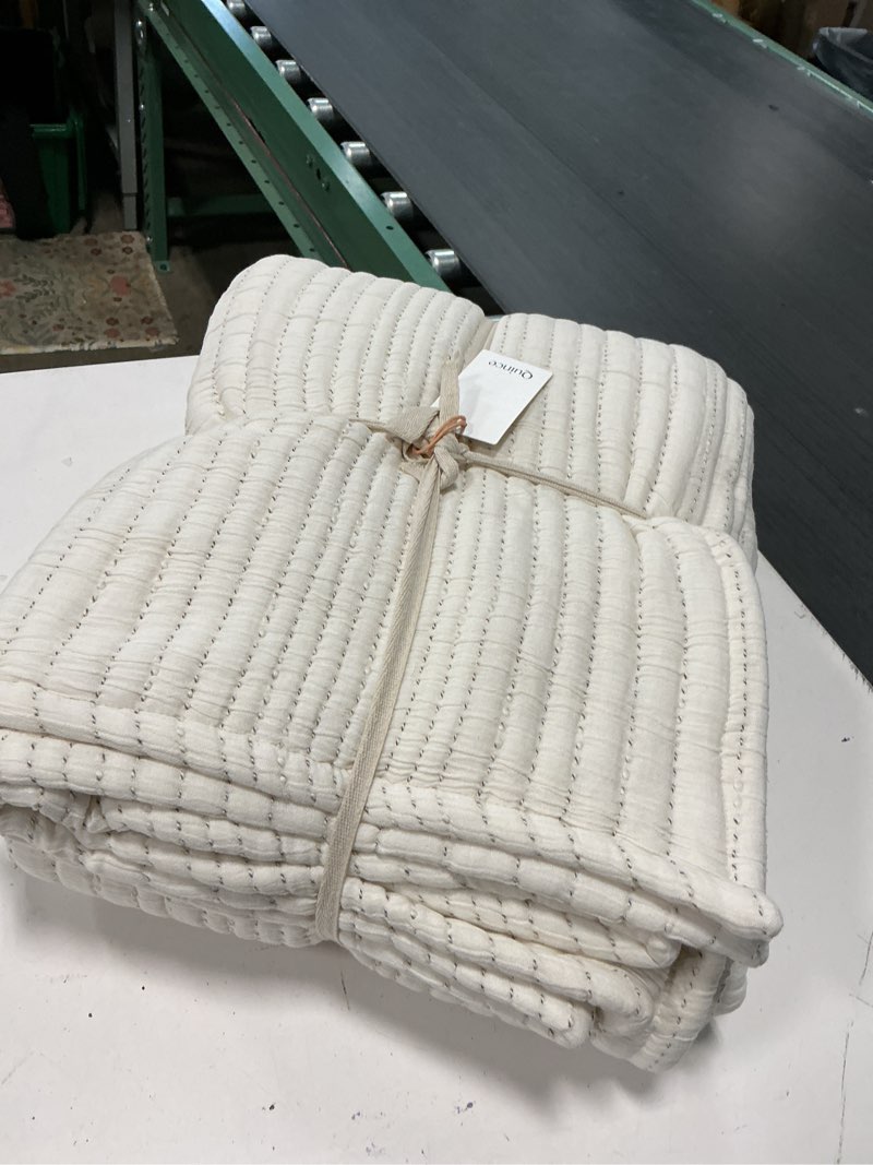 Condition photo showing Good Condition for organic cotton channel stitch size king(color undyed)