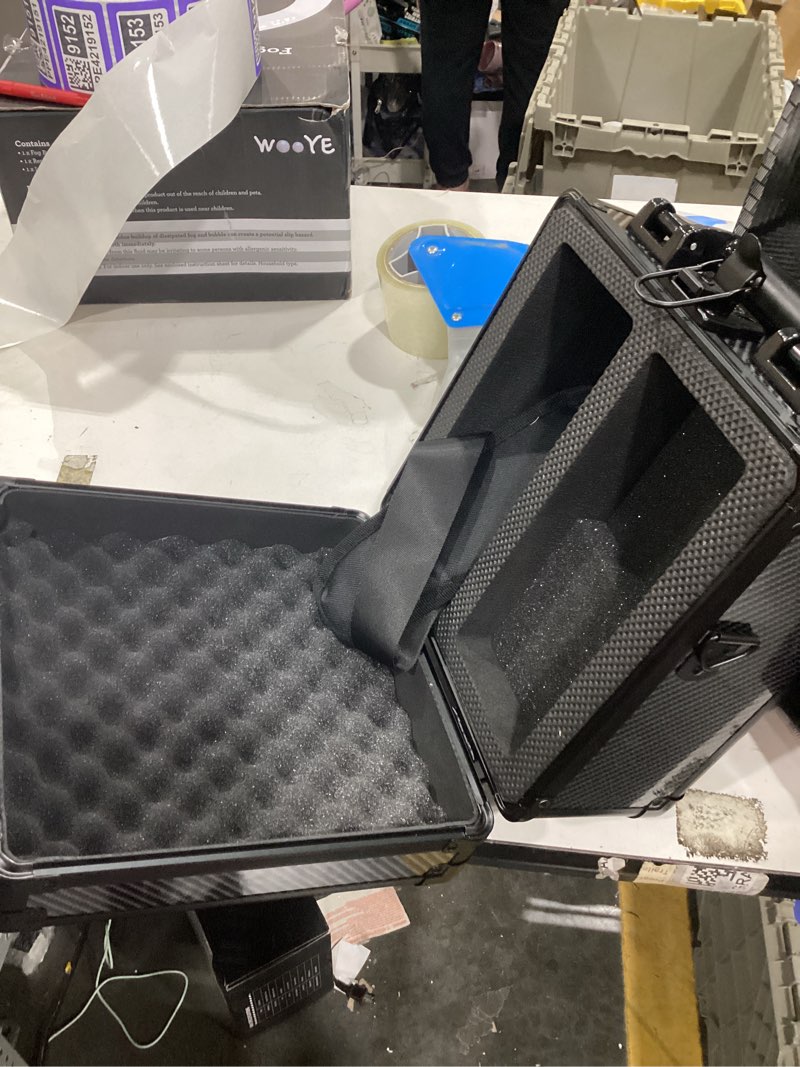Condition photo showing Good Condition for Graded Card Storage Box – Aluminum Alloy Trading Cards Case Holds 55+ Graded Cards, Sports Card Storage Box with Lock, Fits PSA, CSG, BGS (Small Carbon Fiber) 2 Row-Carbon Fiber