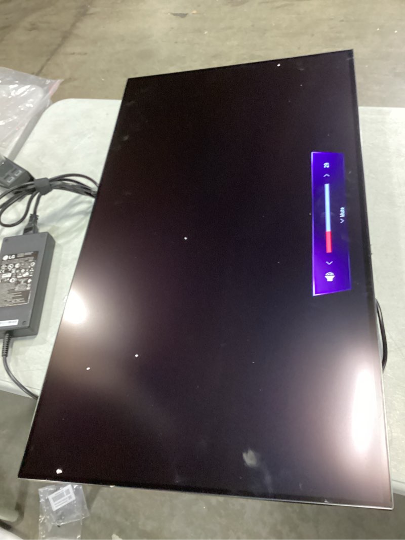 Condition photo showing Good Condition for LG ?32GS95UE 32-inch Ultragear OLED Gaming Monitor UHD 240Hz 0.03ms DisplayHDR True Black 400 AMD FreeSync Premium Pro NVIDIA G-Sync HDMI 2.1 DisplayPort Tilt/Height/Swivel Stand Black 32GS95UE-B