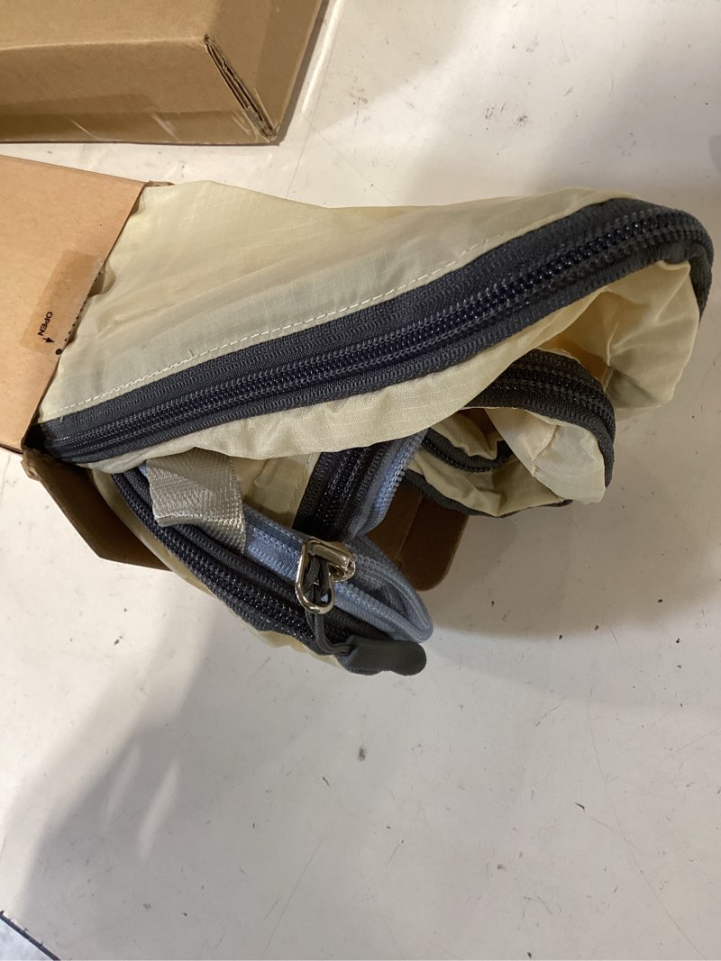 https://lotting-media.assets.bidfta.com/lotting_83bc7a71-54a4-4d26-85d2-3c398be9f1c1