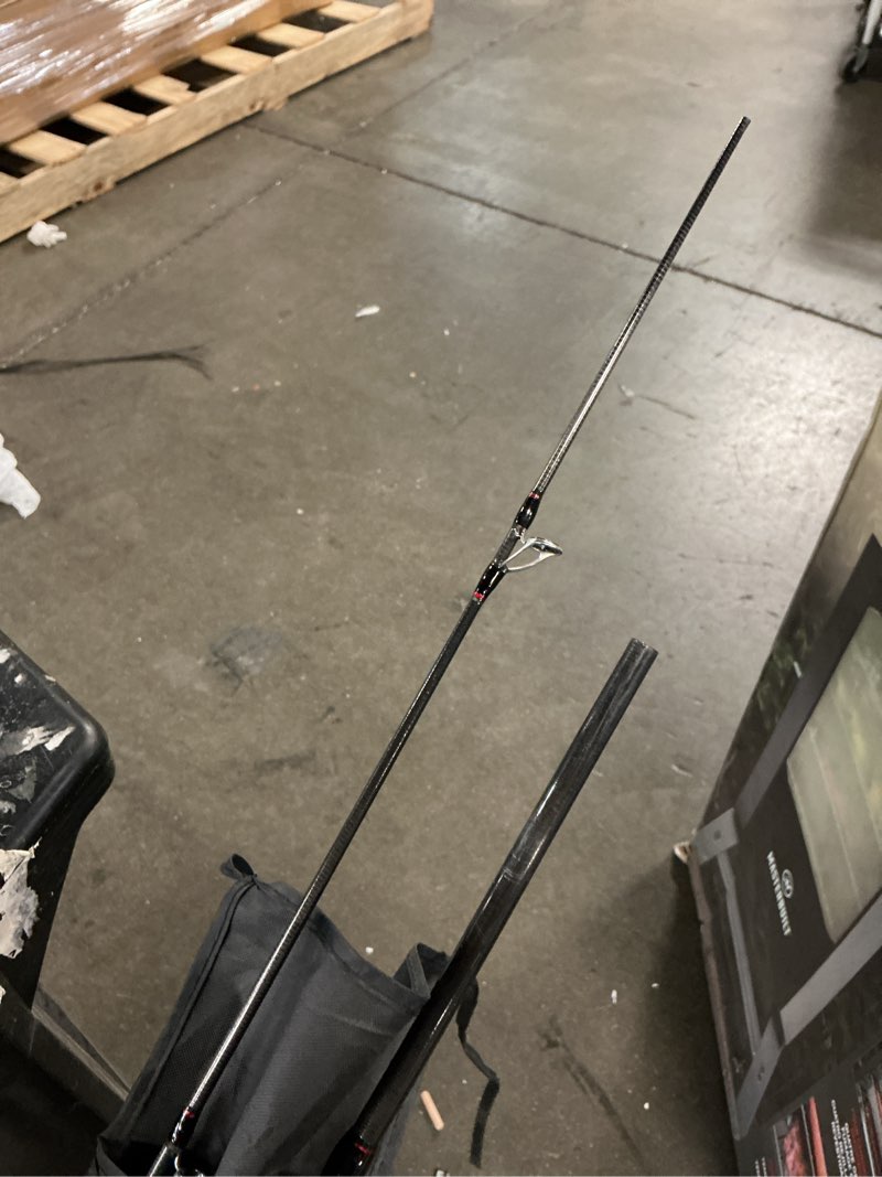 Condition photo showing Good Condition for berrypro surf spinning rod full carbon surf fishing rod meduim action surf rod (9'/10'/10'6''/11'/12'/13'3'') 10'6''-2pc