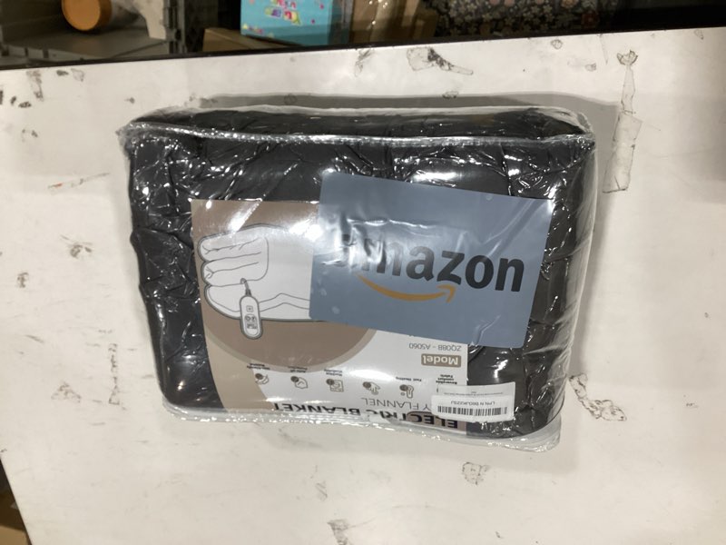 Condition photo showing New/Like New for Electric Blanket Heated Throw, Ultra-Soft 60" x 50" Heating Blankets, Fast, Even & Efficient Heating, 1-12 Hours Auto-Off and 6 Heatin Settings, UL Listed for Safety, Warm Gift for Grandma Light Blue Throw