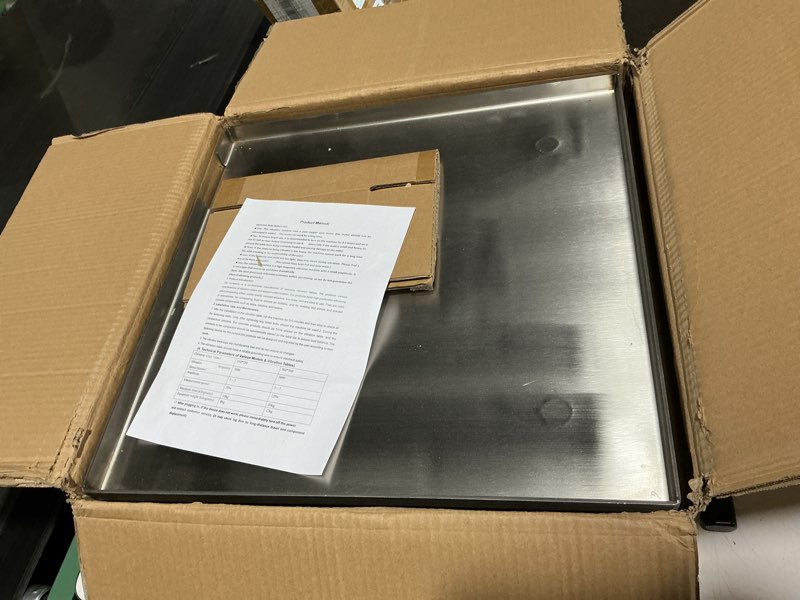 Condition photo showing Good Condition for 50×50cm concrete vibration table 110 120w vibrating test bench stainless steel 77 lbs for reducing material gaps and increasing concrete compactness