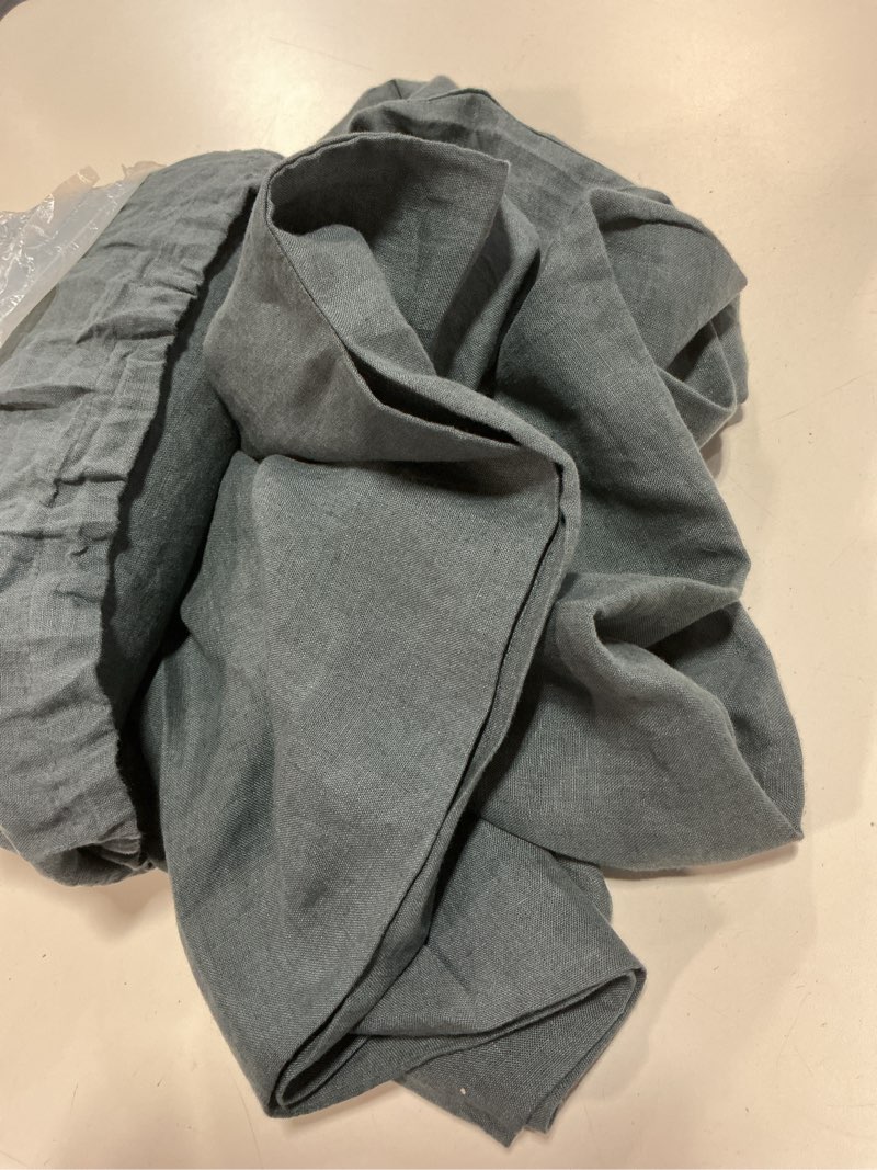 Condition photo showing Good Condition for european linen duvet cover (king/cal king)
