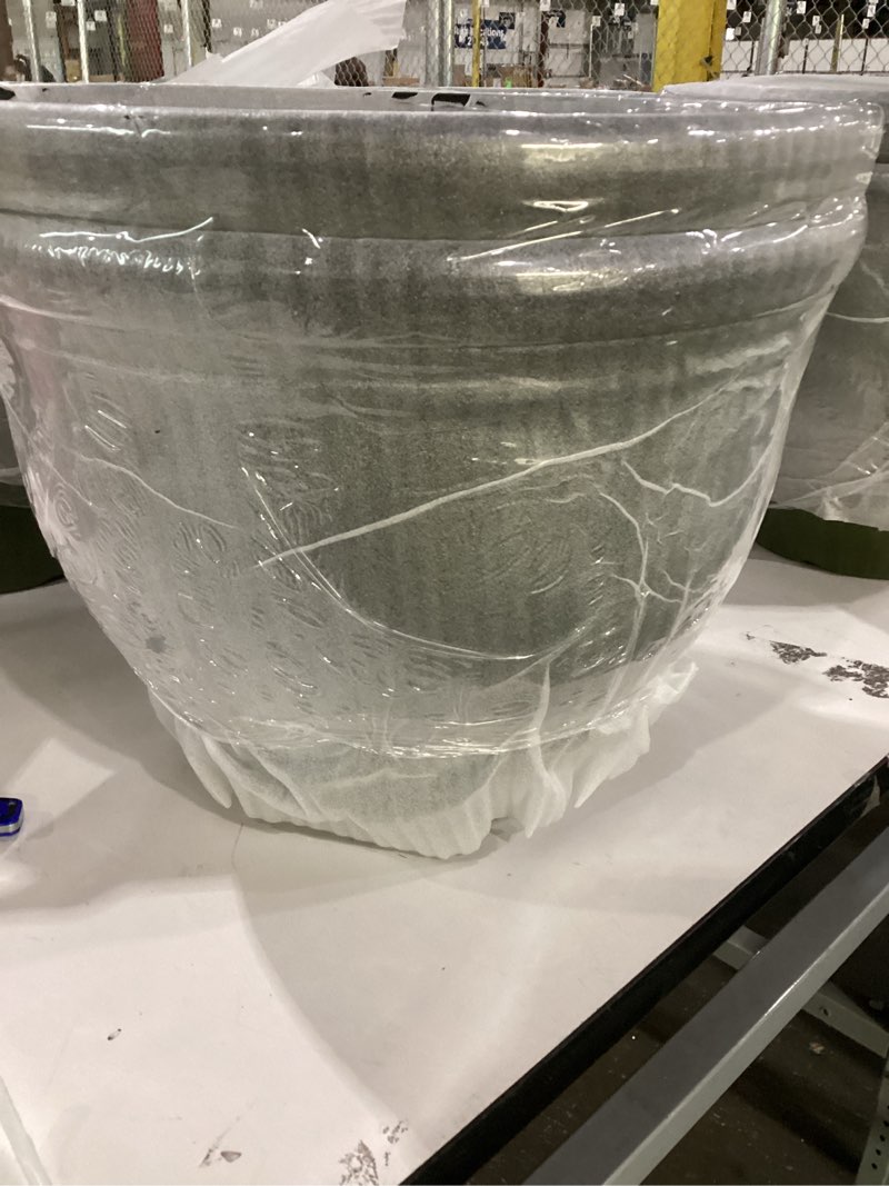 Large grey pots set of 2