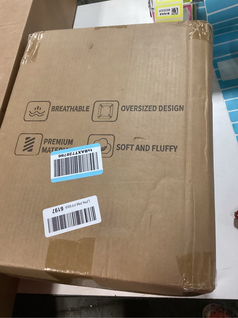 Condition photo showing New/Like New for GOHOME 128x120 Oversized King Comforter All Season Extra Large King Size Microfiber Comforter Quilted Down Alternative Duvet Insert with 8 Corner Tabs White Supper King Plus-128"x120"