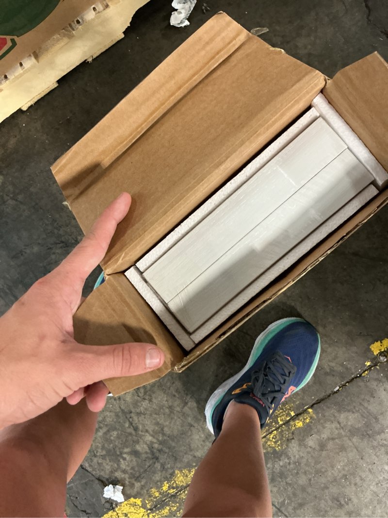 Condition photo showing Good Condition for ophanie 22.5 inch 2 pack wood floating shelves, hanging float shelf for wall mounted decorative shelves, 6.7 x 23 inch, set of 2, white