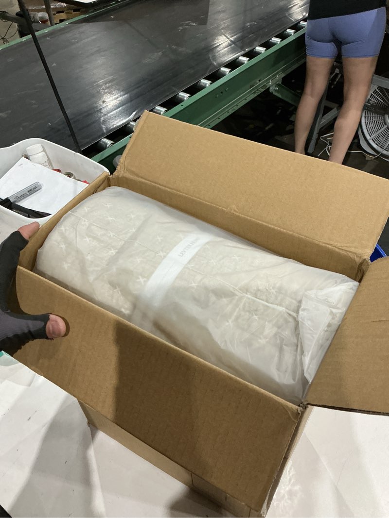 Condition photo showing New/Like New for levtex home cross stitch reversible full/queen quilt set (88x92in) with 2 pillow shams (26x20in) - stitch texture - taupe - cotton full/queen size quilt bedding set - lightweight, soft, pre-washed quilt - full/queen taupe