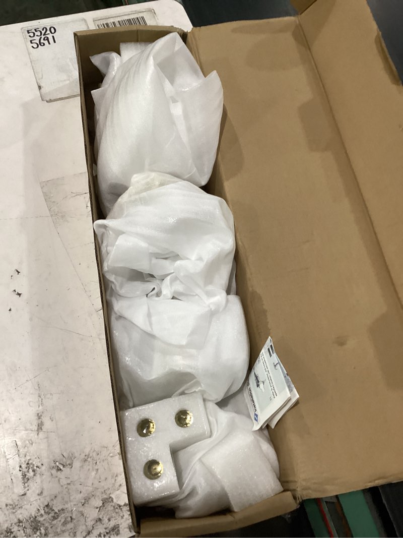 Condition photo showing New/Like New for golden bathroom towelrack set
